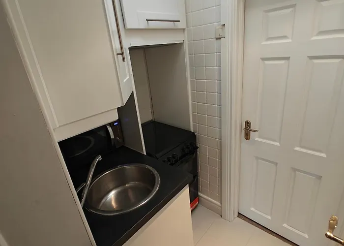 Delightful 3 Bed City House