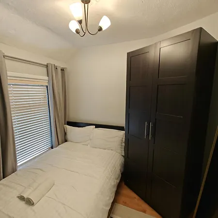 펜션 Delightful 3 Bed City House 더블린