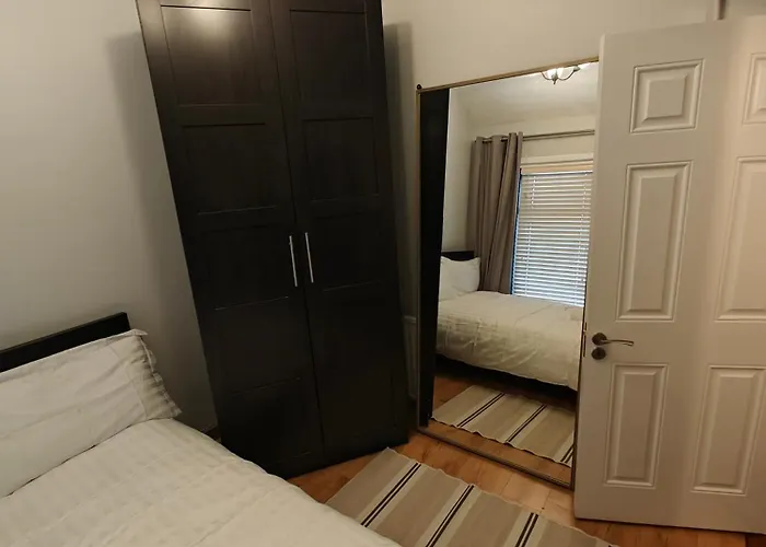 Delightful 3 Bed City House * Dublin